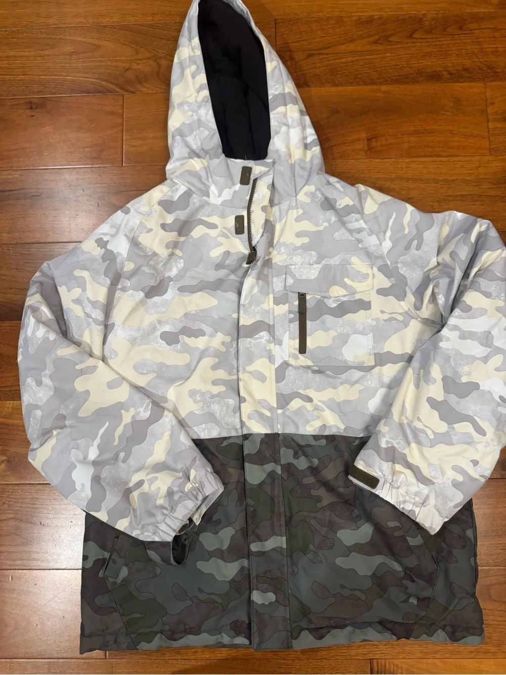 Swiss Tech Kids Two-Tone Camo Hooded Puffer Jacket - Gray, Cream & Green